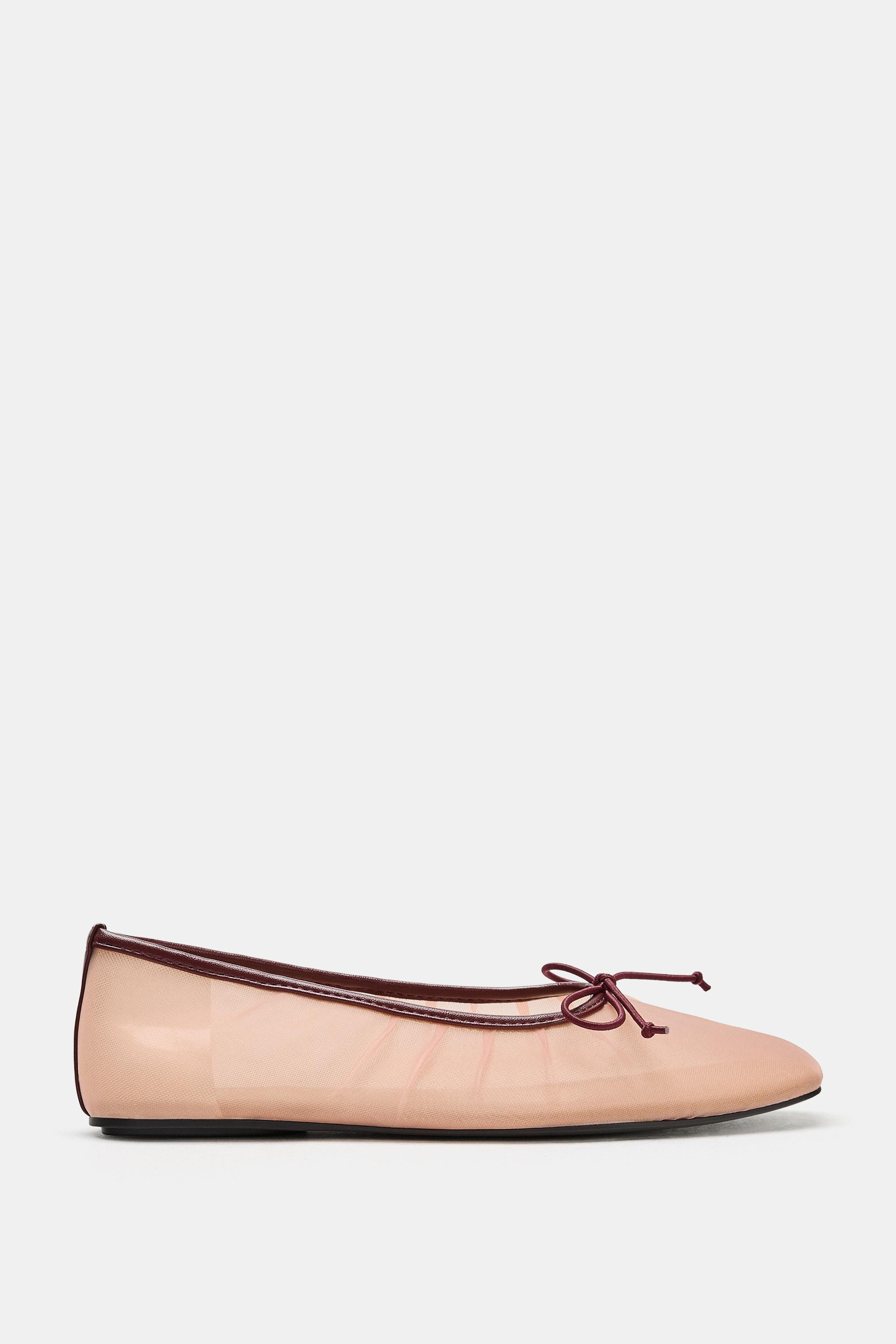 Ballet flats. Mesh upper. Bow detail at the front. Rounded toe.Sole height: 0.4 inches (1 cm) | Zara US