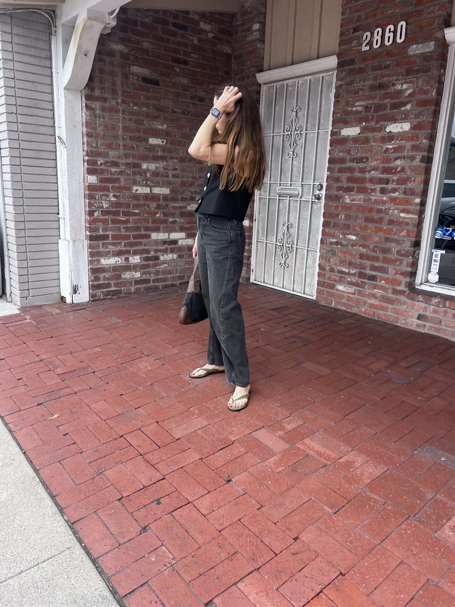 Simple outfit, simple outfit inspiration, over 40 outfit, over 40 outfit ideas, work outfit ideas, cool girl style, cool girl aesthetic, quiet luxury, luxury flip-flops, cool girl shoes, vintage Gucci ￼

#LTKootd #LTKmomlife #LTKMothersDay