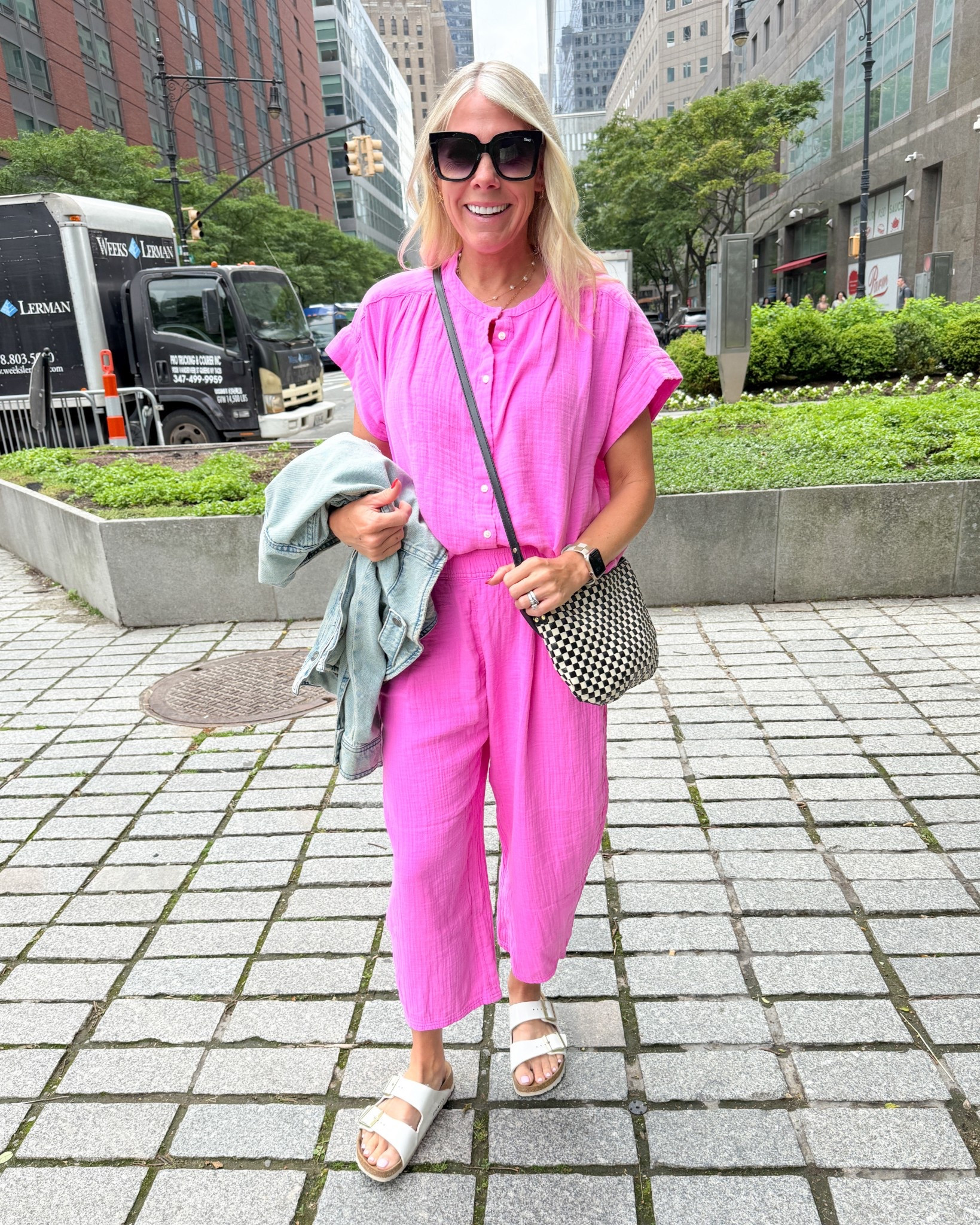 Size XS top and small petite pants  

#LTKOver40 #LTKTravel #LTKSeasonal