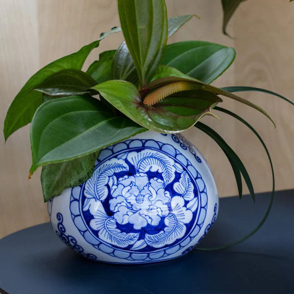 Eleanor Blue Small Vase | Paynes Gray