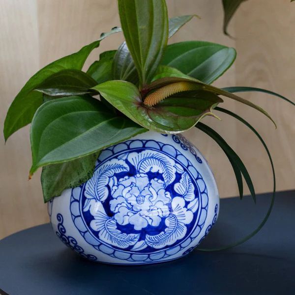 Eleanor Blue Small Vase | Paynes Gray