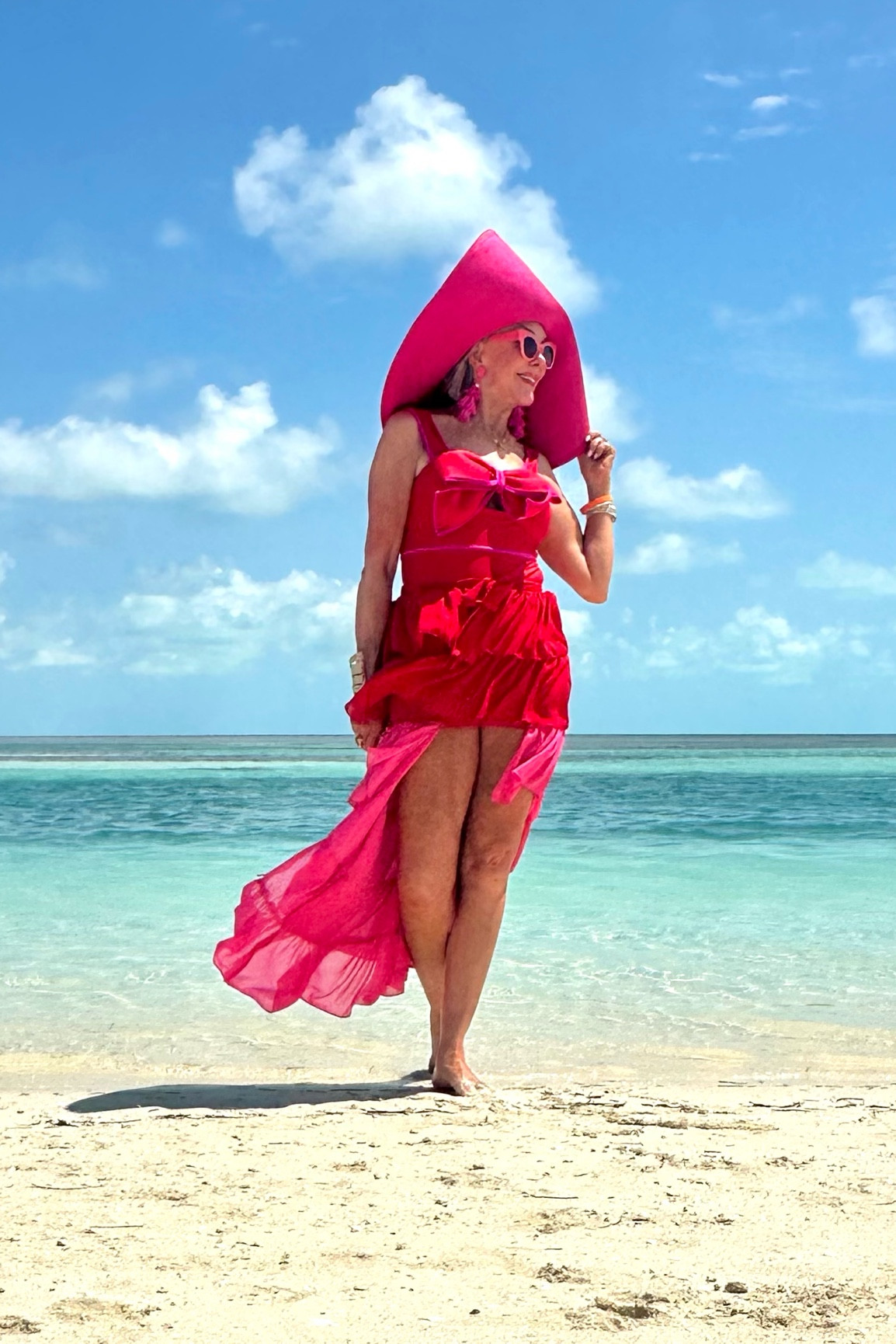 Swimsuit by @flaxmaker_swim use code SHE15 for 15% off
Hats are so good to protect your skin from the sun
I love the fit, style and comfort of these sandals 