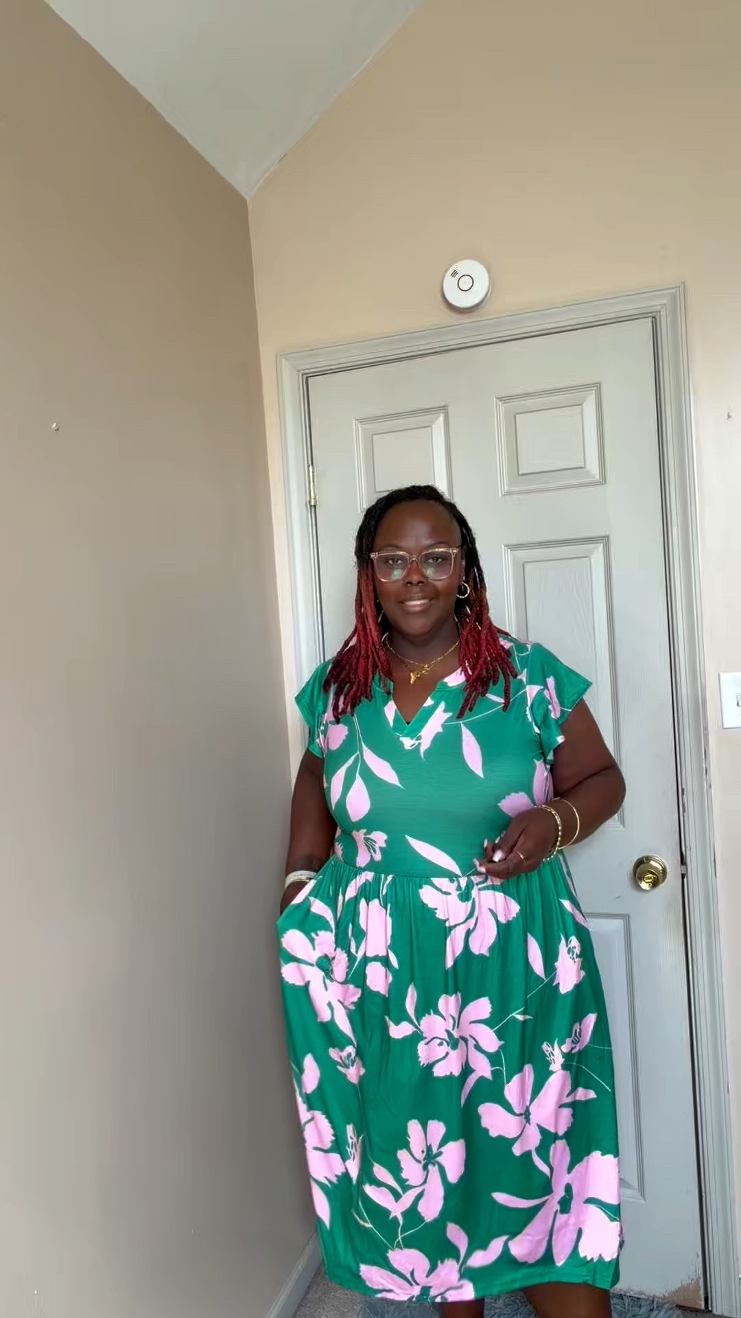 This dress is giving comfortable, cute, and effortless—and you already know it’s a Walmart find! 👗💕 Perfect for running errands, brunch, or just feeling put together without doing too much.

Affordable fashion that still eats every time.

Comment “SHOP” and I’ll send the link 🔗
#WalmartFinds #WalmartWednesday #AffordableFashion #PlusSizeStyle #OOTD #EverydayStyle

#LTKPlusSize #LTKOver40