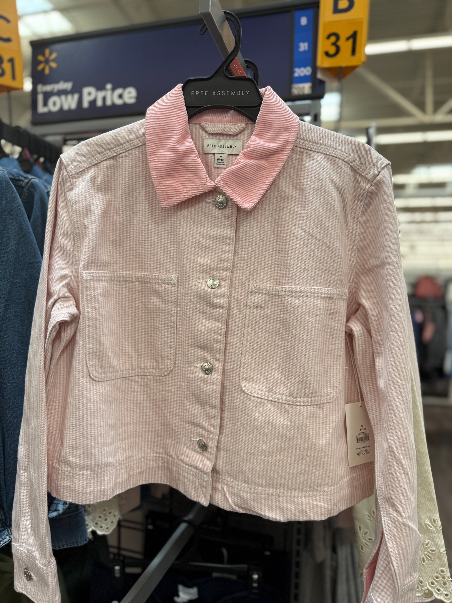 Obsessed with this little jacket! 

#LTKSeasonal #LTKootd #LTKgrwm