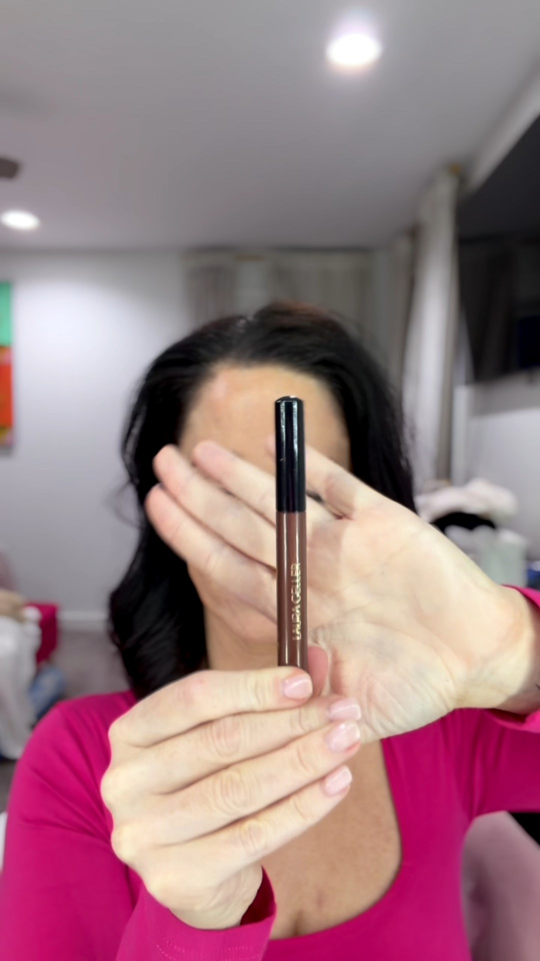 Proof that a smokey eye doesn’t have to mean heavy makeup.

Brown liner, soft blending, good mascara… and suddenly you look like you tried (even when you didn’t).

My little five-minute confidence trick lately. 💜

#Over40Style #BeautyRoutine #GRWM #lauragellerbeauty #lauragellerambassador

#LTKOver40 #LTKgrwm #LTKBeauty