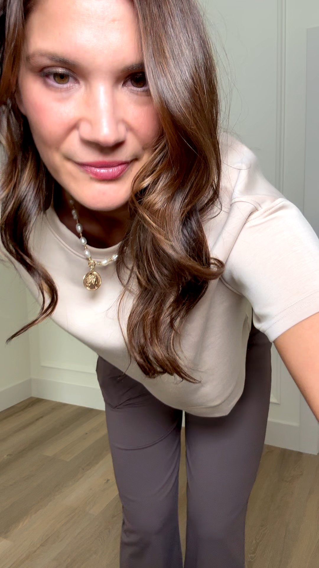 These crossover waistband wide leg pants are so flattering!! I love how stretchy and buttery soft the fabric is! They come in 5 different inseam length options. Truly a 10/10!! 

Stretchy pants Elevated loungewear Yoga pants Athletic wear Everyday basics Active Stang and co

#LTKSeasonal #LTKActive #LTKTall