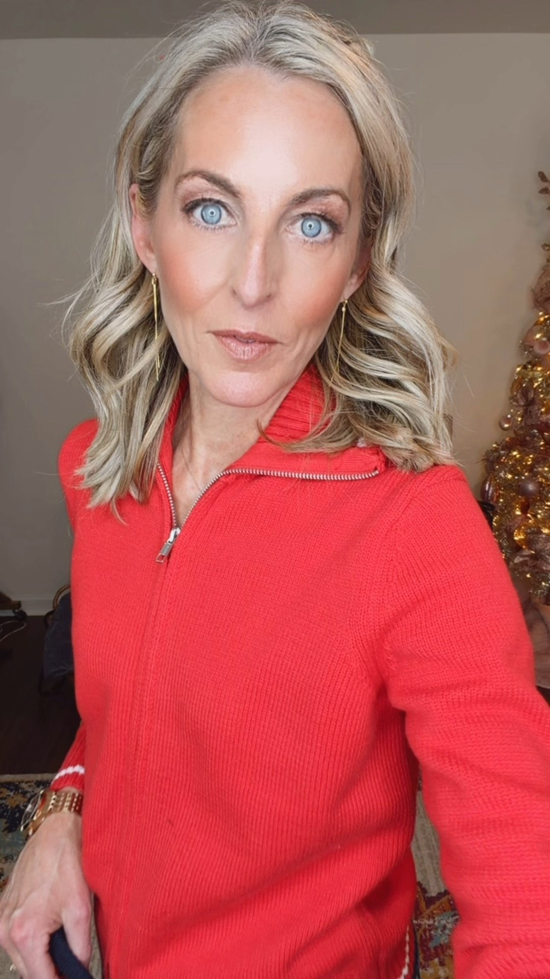 The possibilities are endless with this Free Assembly front-zip cozy cardigan 🤍 Relaxed, comfortable, and so easy to style — it looks great worn on its own or layered for extra warmth. I paired it here with this $16 plaid shell for a fun pop underneath, but it would also be perfect over a tee or tank. The cardigan is $28, I’m wearing a size XS, and it’s one of those grab-and-go pieces you’ll wear on repeat.

#LTKmomlife #LTKHoliday #LTKdayinmylife