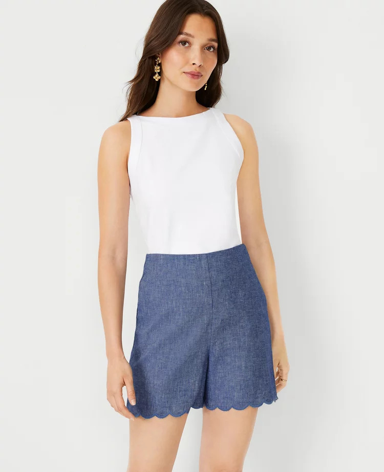 The Petite Scalloped Side Zip Short in Linen Blend | Ann Taylor (US)