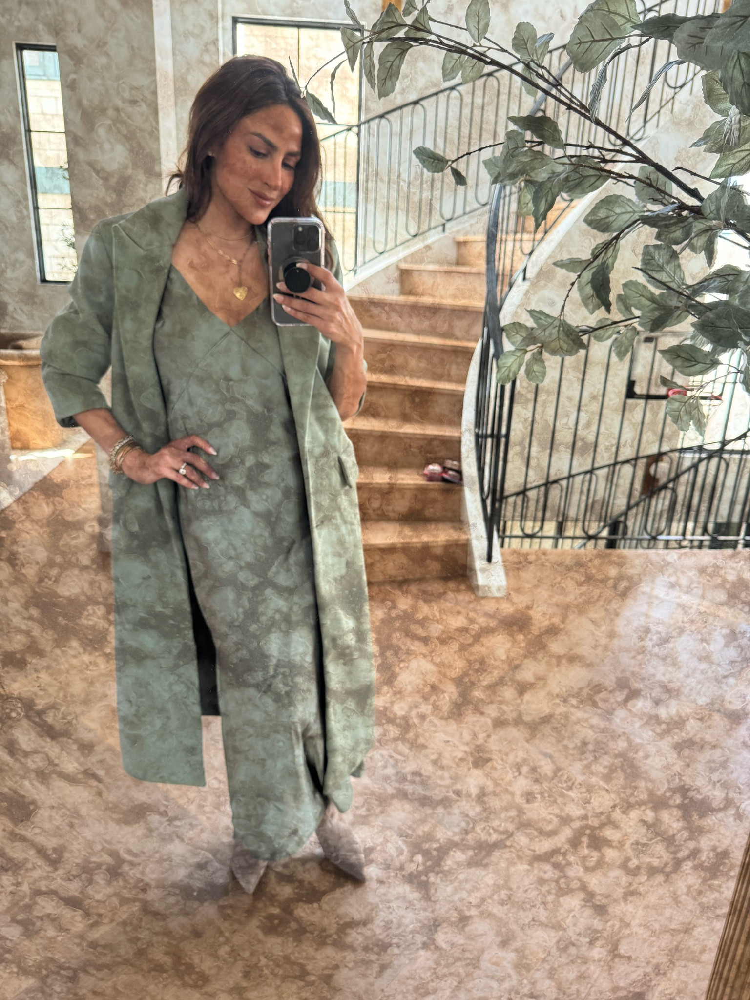 A monochromatic moment from target & coat is on sale! Wearing size s in both 

#LTKSaleAlert #LTKOver40 #LTKFindsUnder50