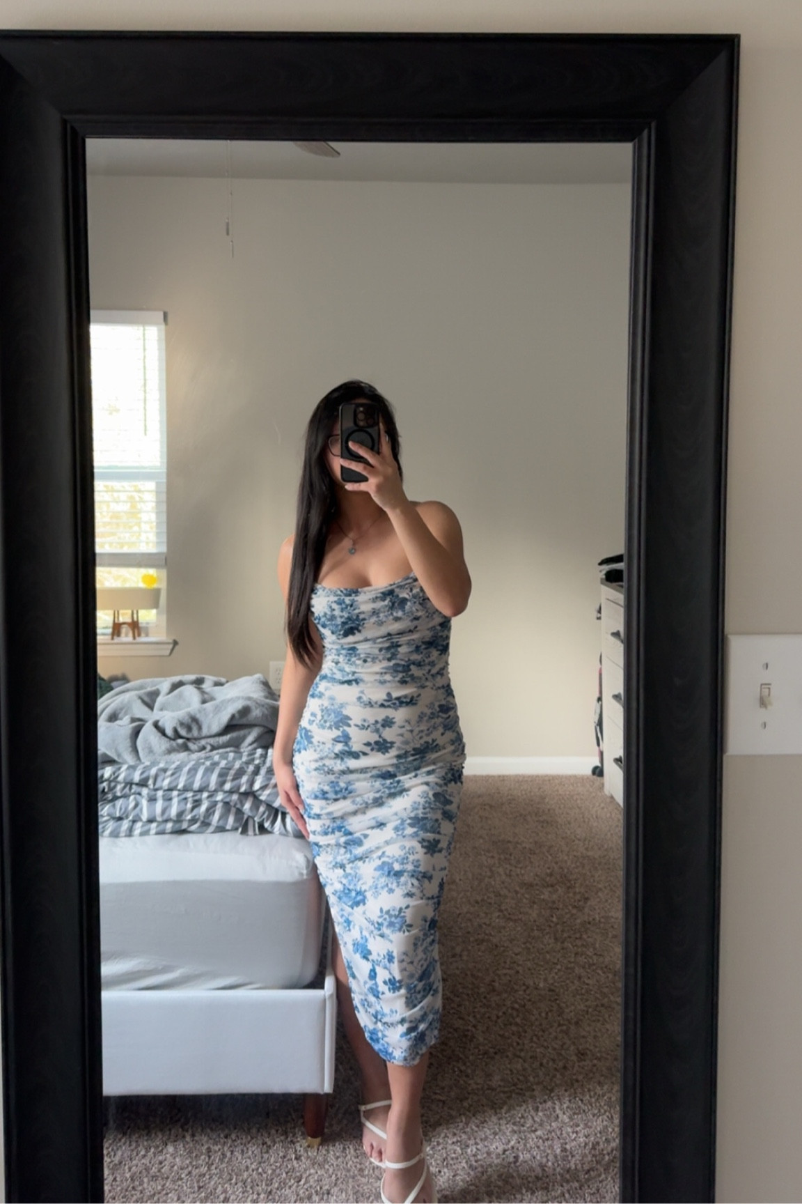 The cutest blue floral spring dress 

Spring dress, floral dress, spring wedding guest dress

#LTKFindsUnder100 #LTKWedding #LTKParties