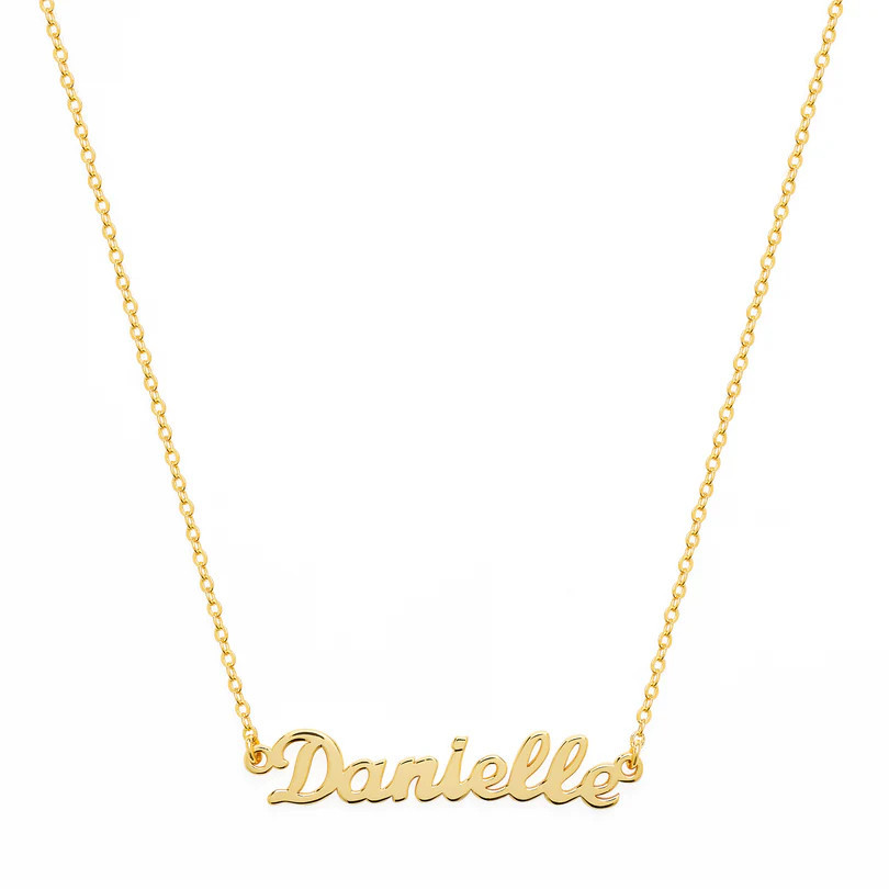 THE NAMEPLATE NECKLACE | The M Jewelers