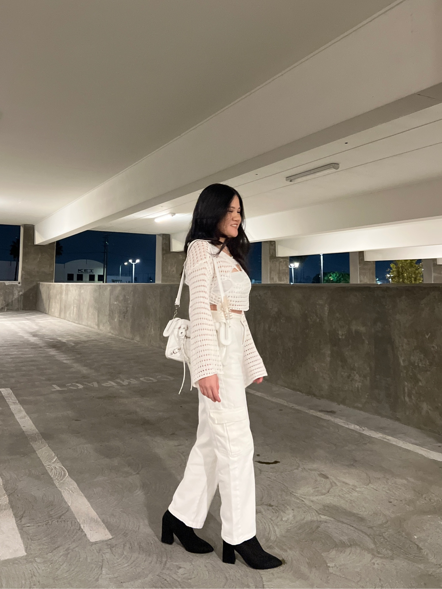 walking into 2023 with a new wardrobe 🤍 jeans from @princesspolly

#LTKstyletip #LTKfit #LTKitbag