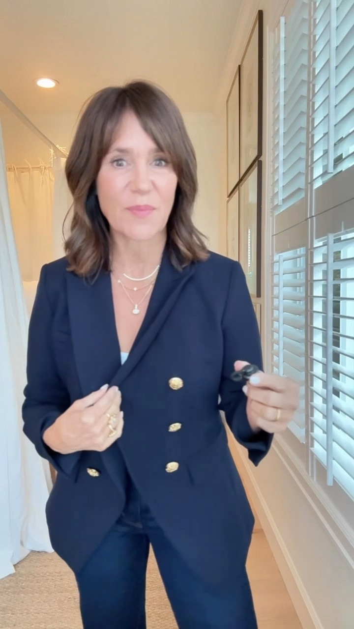 I’ve had this blazer for YEARS, and it’s still one of my absolute favorites. It’s really flattering, polished, and classic. Add a triangle scarf to make it feel a bit more modern! 

Fit runs true to size. I’ll link a great dupe as well.

#LTKootd #LTKdayinmylife #LTKSeasonal