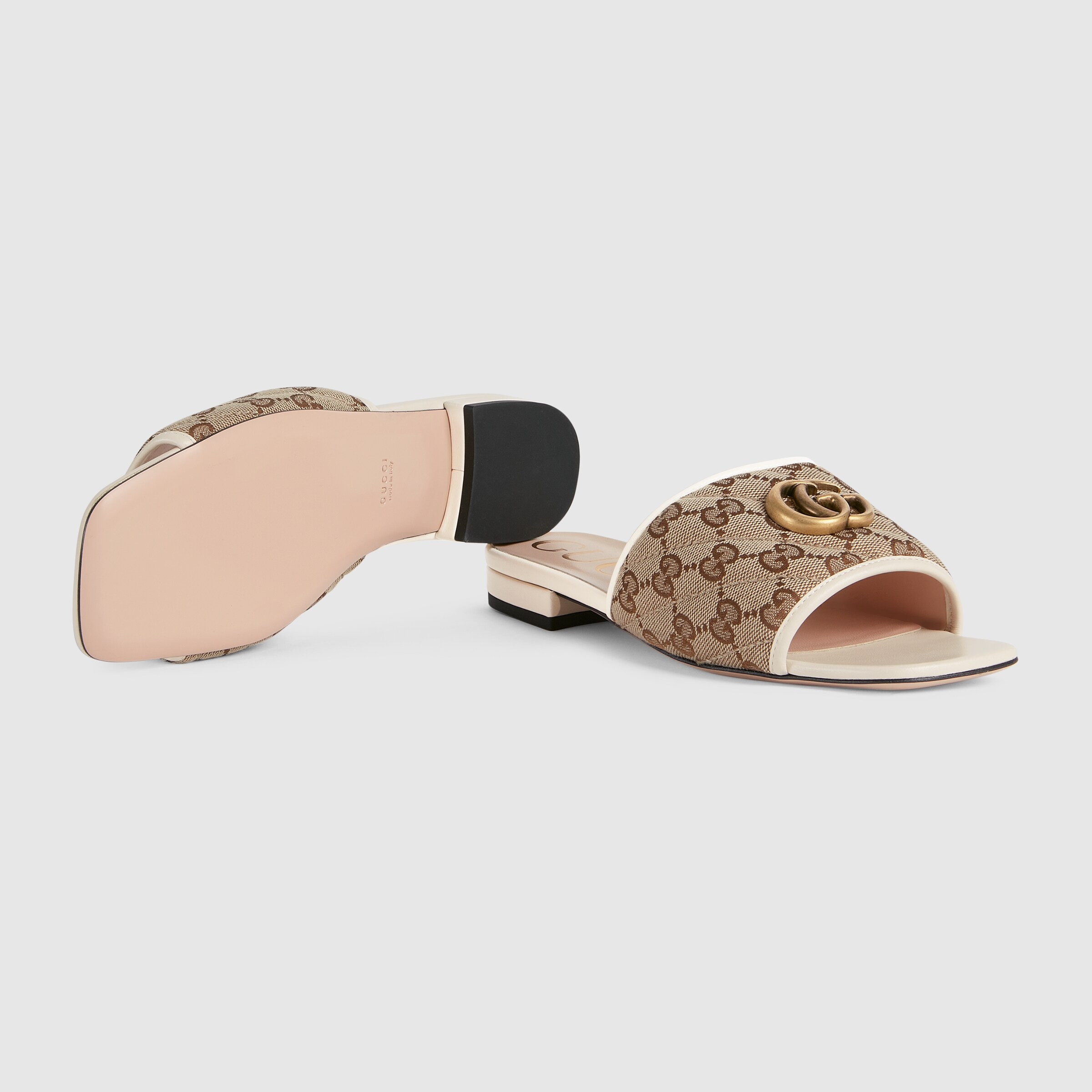 Gucci Women's slide sandal with Double G | Gucci (US)