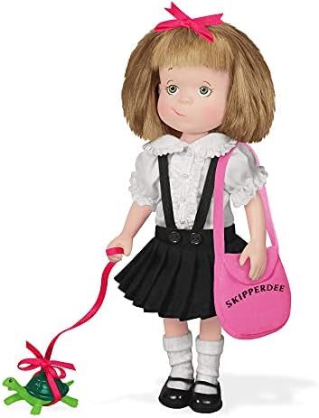 YOTTOY Eloise Collection | Eloise Poseable Doll with Skipperdee Turtle & Purse in Take-Along Box | Amazon (US)