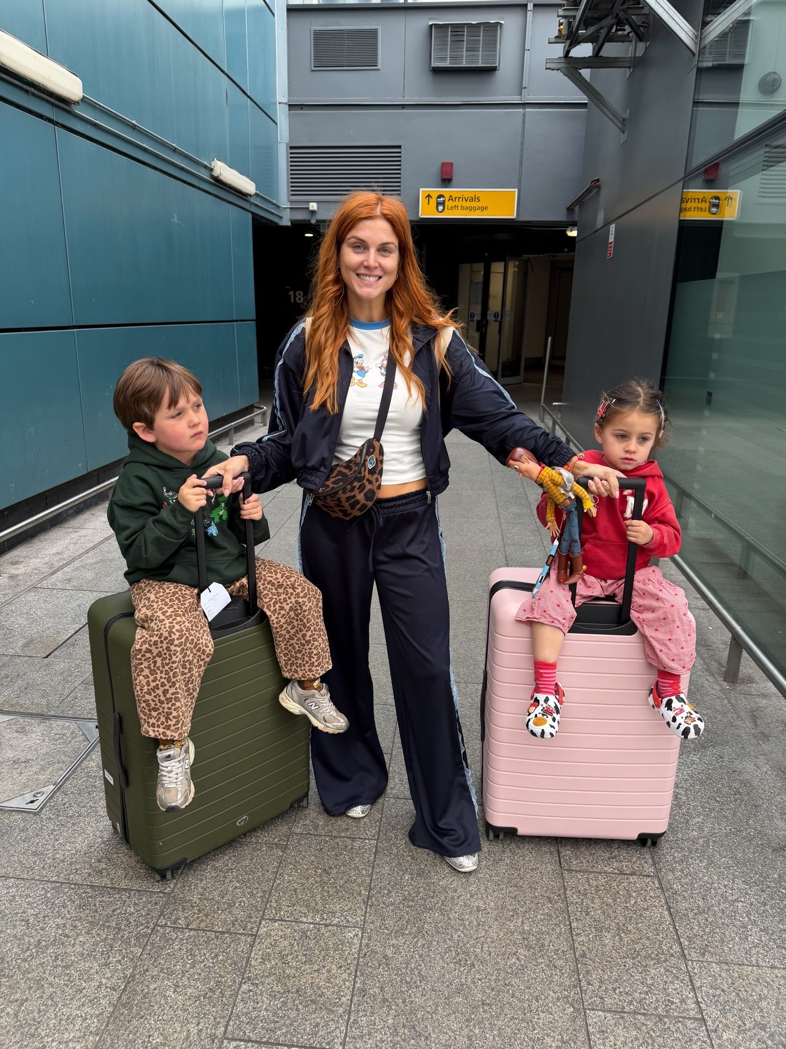 We are off to DISNEY WORLD!!!!! 🤪

How adorable are these outfits - my blue lace trim wide leg joggers and jacket, and the Disney top are from ASOS and the kids bits are from Zara!