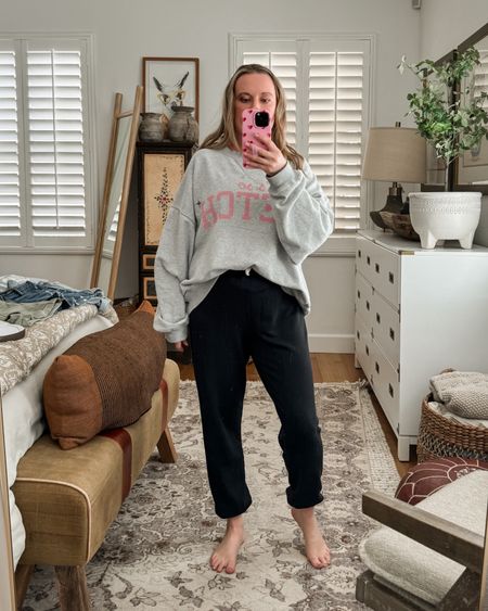 These are my favorite sweatpants! They’re so comfy! They run big, size down a size or two. Wearing an XS use code: SPRINGLTK to get an extra 25% off 

#LTKSpringSale #LTKmidsize #LTKover40