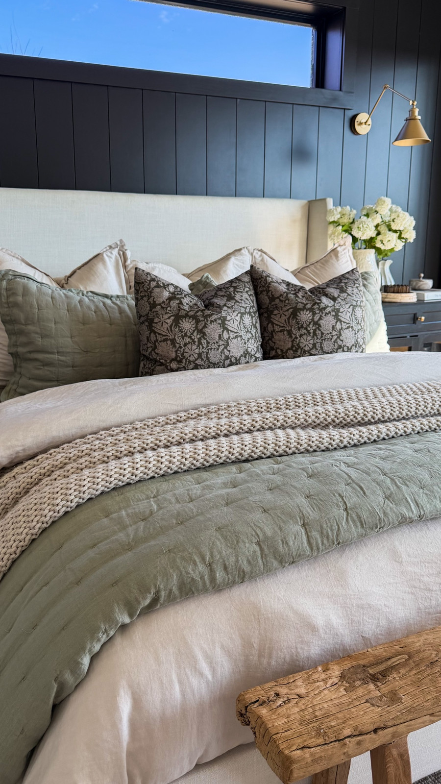 Neutral bedroom styling done right.