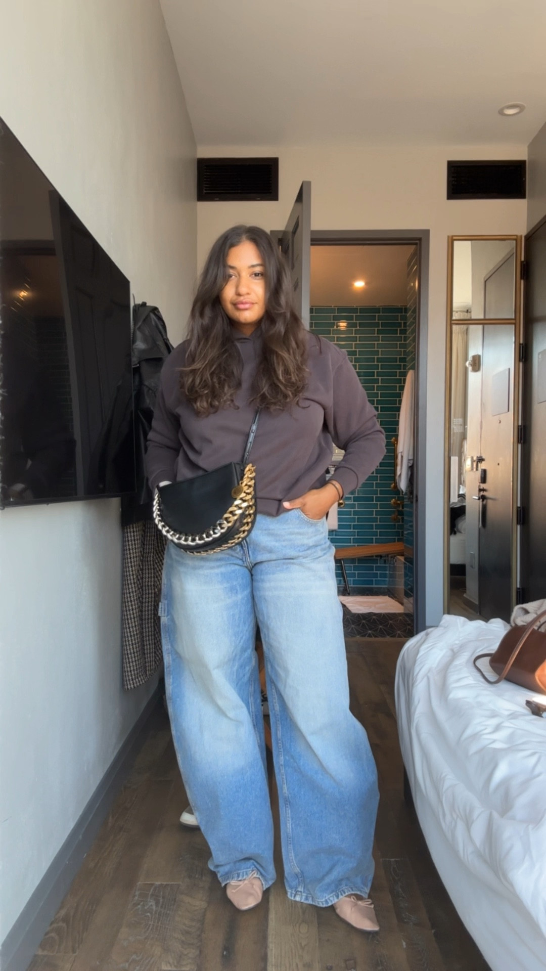 casual outfit | fall style | cargo jeans 

#LTKStyleTip #LTKFindsUnder100 #LTKMidsize