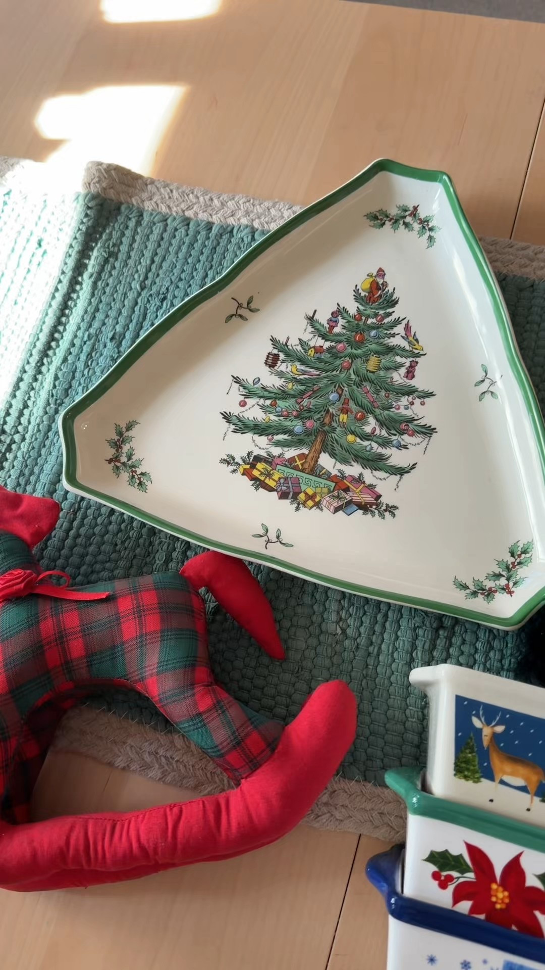 Vintage Christmas girlies… this one’s for you. 
I’ve been on the hunt for old-school, nostalgic holiday decor—the kind that feels like your in a 90s Christmas movie. Found so many good pieces while thrifting… then tracked down similar finds on Etsy so you can shop them too.
Think: ceramic dishes, kitschy little figurines, quilted cozy holiday magic.

#LTKHoliday #LTKCyberWeek #LTKGiftGuide