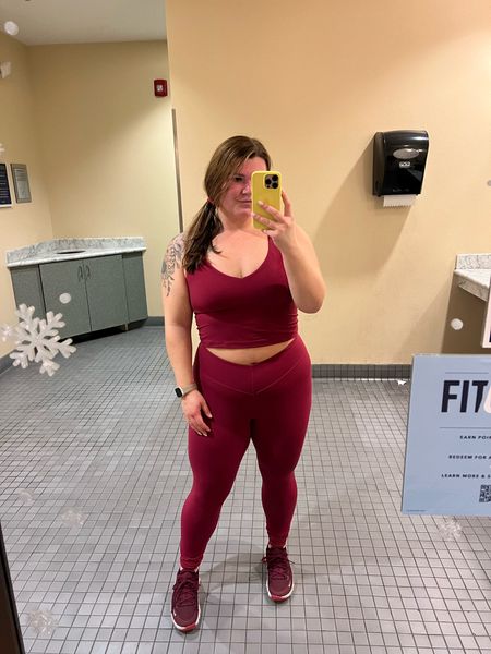 Got the new lululemon align v waist leggings and they and such a cute silhouette, the also have a bit of an extra band around the top so they stay put but don’t dig! Wearing them in a size 10. Matching align tank in size 14  

#LTKSeasonal #LTKfit #LTKcurves