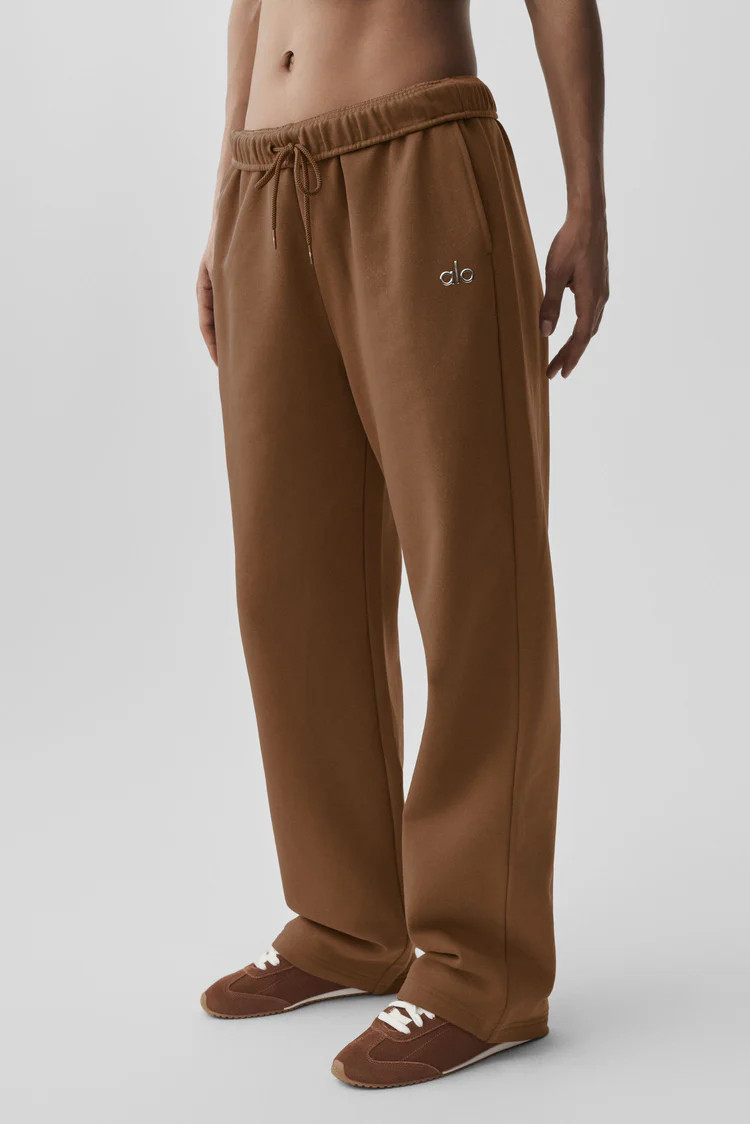 Accolade Straight Leg Sweatpant | Alo Yoga (US)