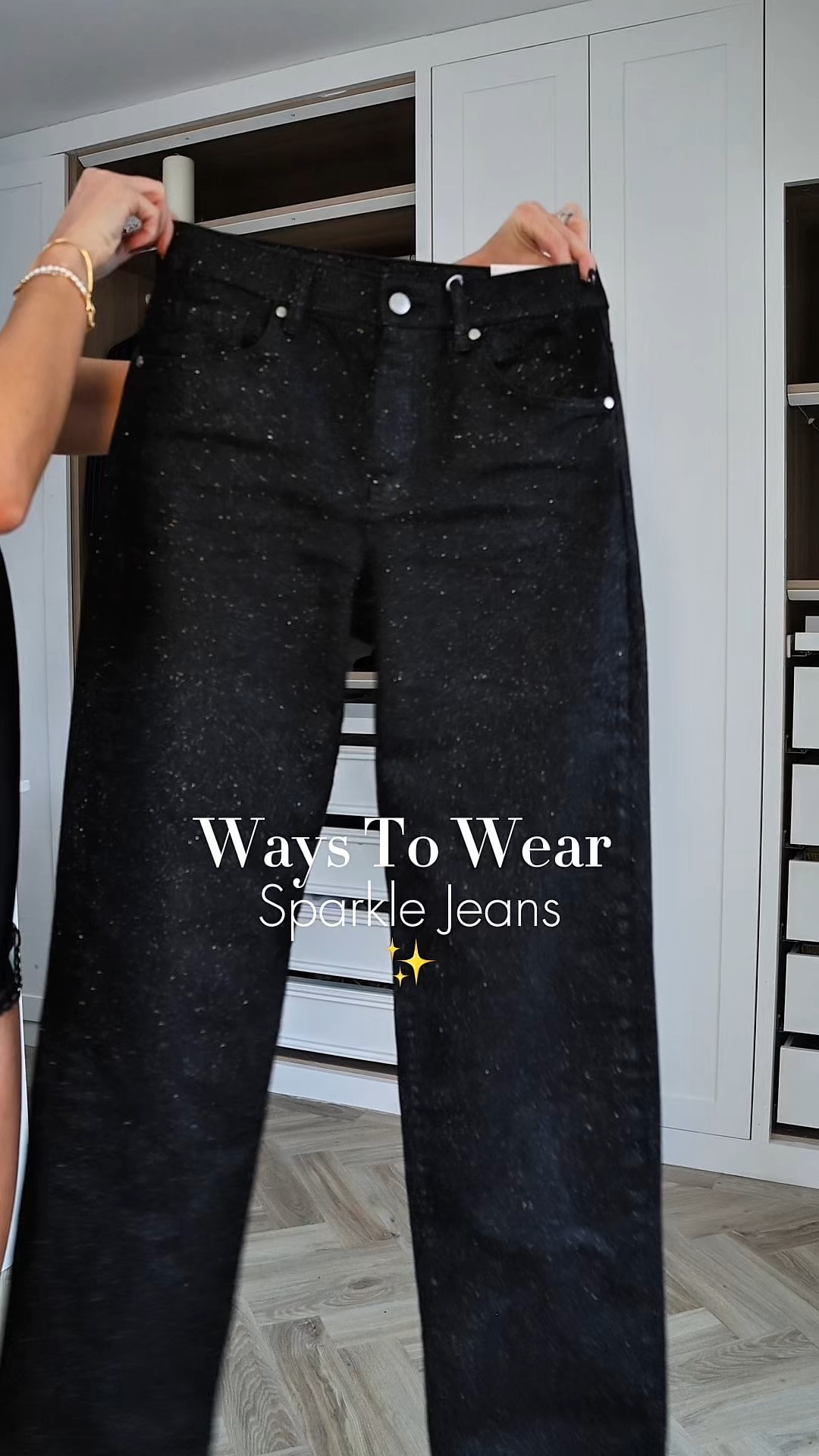 Festive outfits

Sparkle jeans, wide leg jeans, Christmas outfit, party outfit, outfit ideas, festive season festival outfit, winter style
Party wear

#LTKautumn #LTKpartywear #LTKuk