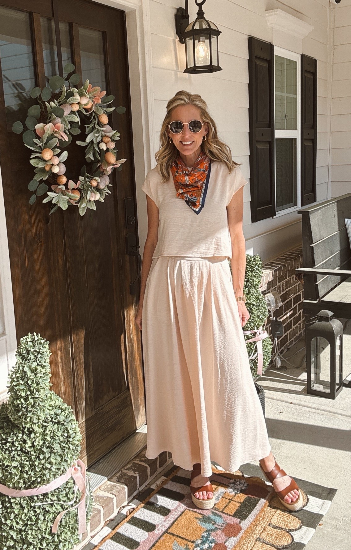 Spring called and Amazon answered. 5 Amazon sets + 5 ways to style your favorite scarf all under $40. Comment SET below and I'll DM you every single link! 

Always check stories for complete try-on’s and more details! 

Everything is linked on my LTK too @lightandlifestyled 🔗