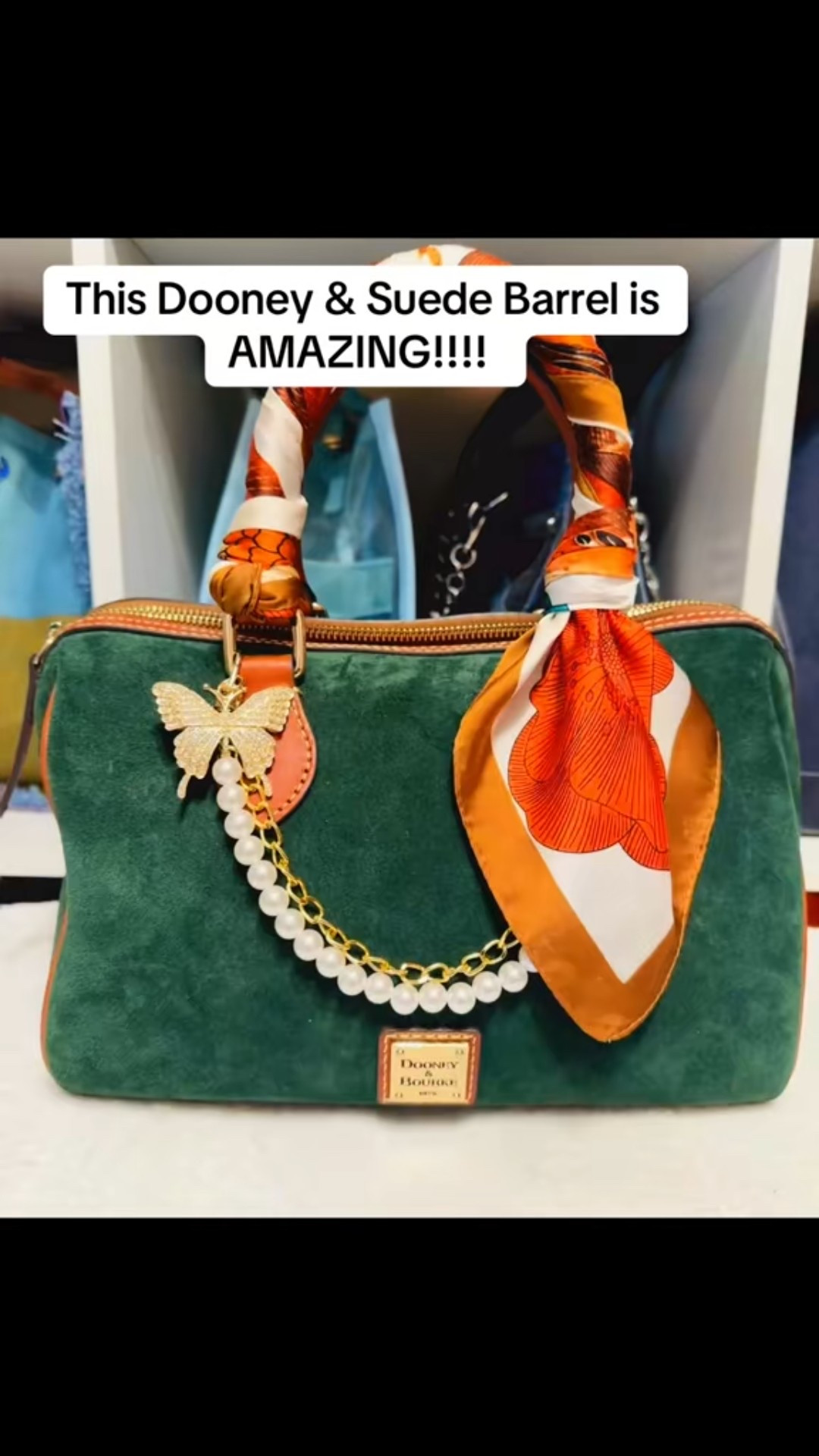 This Dooney & Bourke Suede Barrel Satchel took me by SURPRISE!! Super light, holds a lot, stylish & classy all in ONE! Comes with a shoulder strap too! 