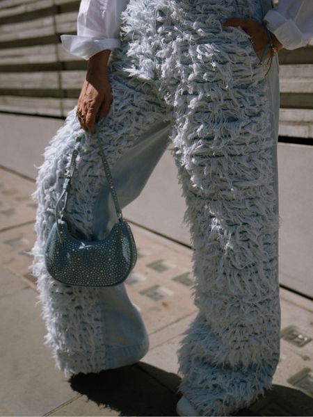 Unleash your inner cozy with these fluffy fur denim jeans. 💫

#LTKstyletip #LTKunder50 #LTKeurope