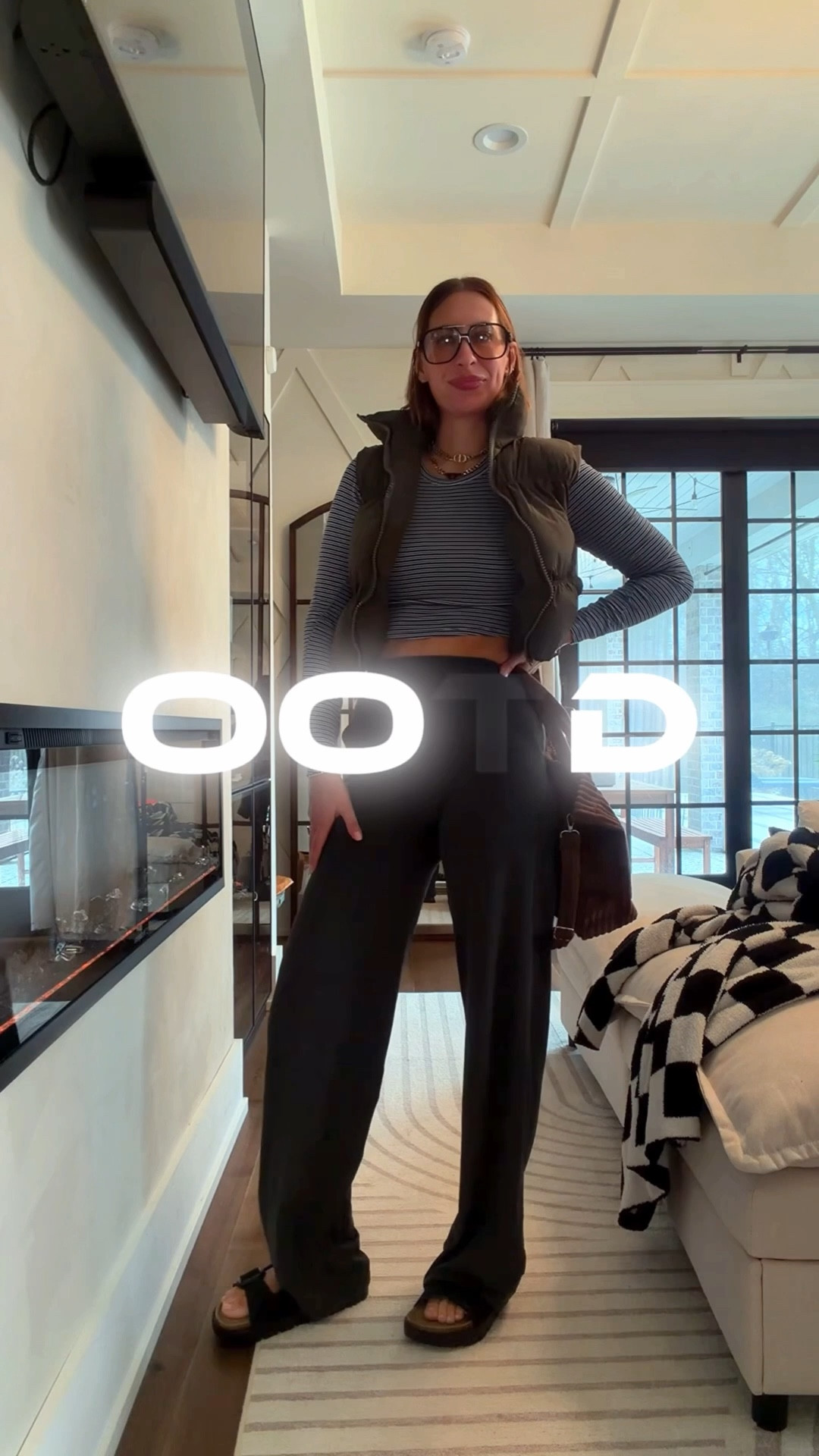 Cropped long sleeve tops. 

OBSESSED is an understatement. 

🩷🩷 Dying over cropped long sleeves from @lululemon. Could not be more comfy cozy. Looks cold with everything. Light weight stretchy. Just love. 

#LTKvlog #LTKootd #LTKgrwm