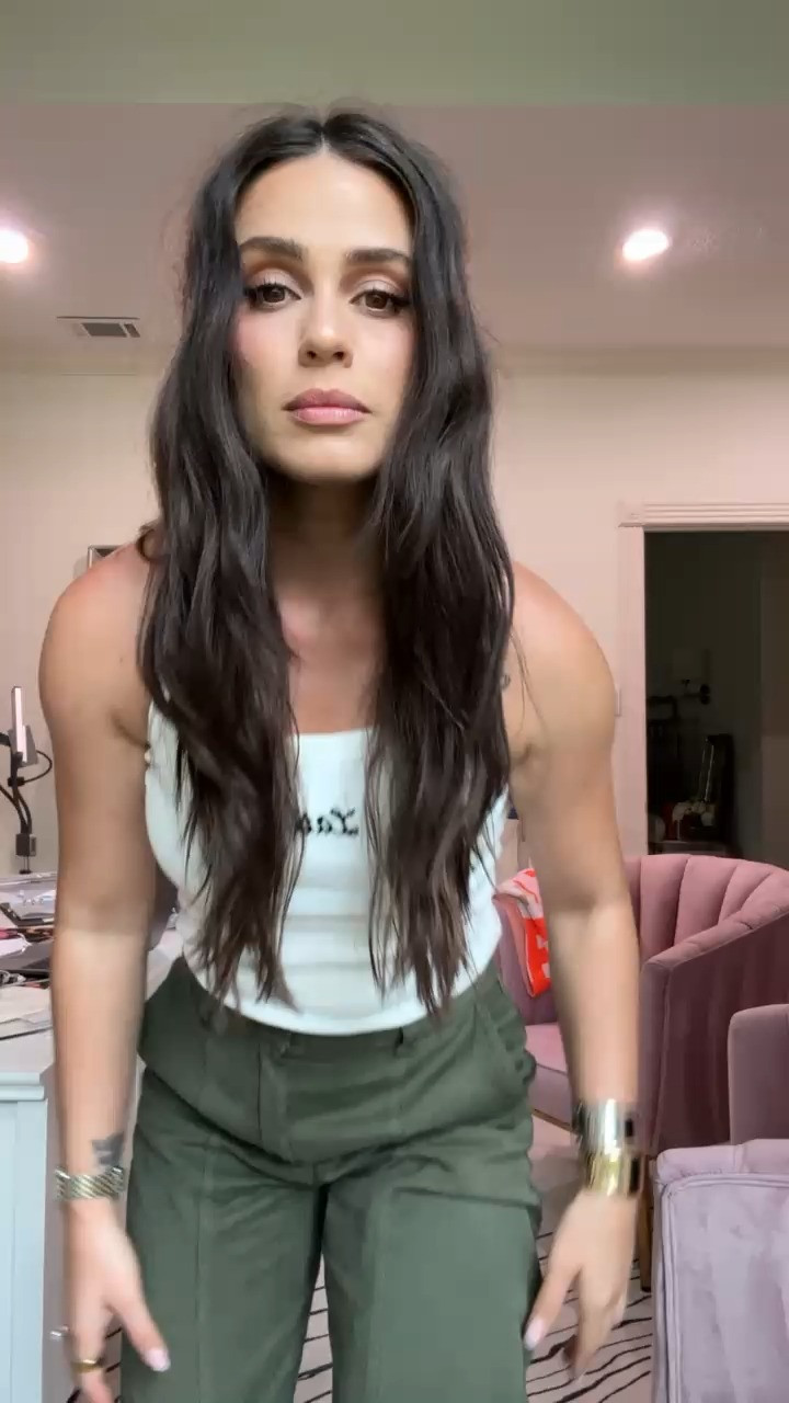 The outfit that looks like you know exactly what you're doing.

Zara's green barrel cargo pants have been in heavy rotation around here and for good reason. The fit is relaxed through the hip and tapered at the ankle, so they flatter without being precious about it. Paired them with the PatBo Latina tank and it's exactly as good as you'd hope. The color blocking does the work. You just show up.
This combo works for a Saturday lunch, a travel day, or honestly just running errands when you want to feel like a person. Houston women: the pants are light enough that you won't die in the heat. Barely.

Sizing note on the Zara cargos — they run true to size but the waist is fitted. If you carry weight in your midsection, size up one. #ootd #latina #zara #patbo 

 