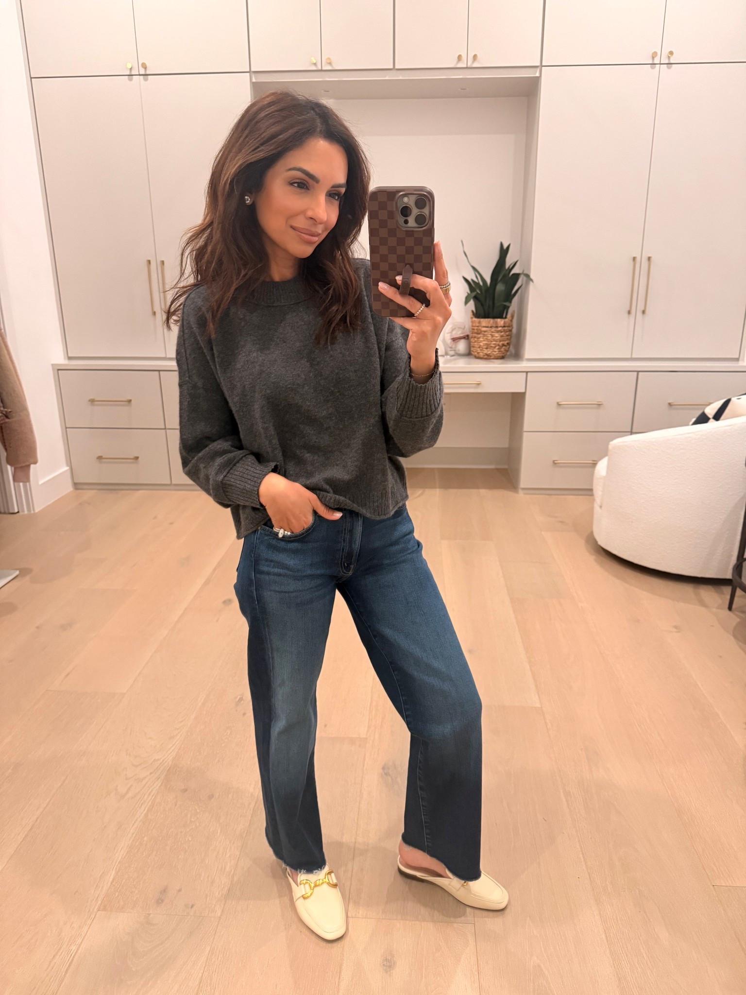 These jeans have been the biggest hit! Wearing my true size 24 regular length! Very petite friendly and such a soft denim!!

#LTKPetite