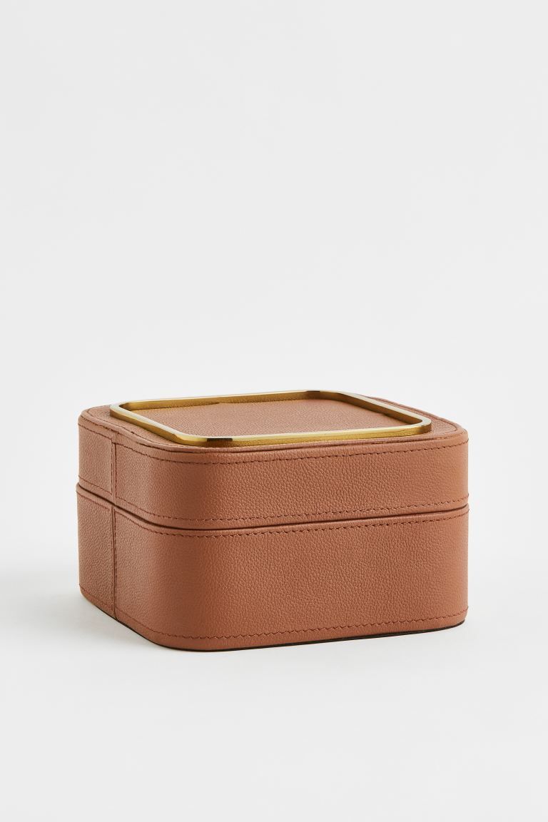 Leather Box | H&M (US + CA)