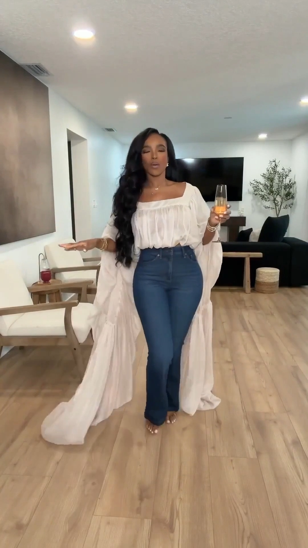 Amazon find that looks way more expensive than it is. This flowy, airy top is one of those pieces that instantly elevates denim and gives an effortless, feminine vibe. The drape and movement are unreal — flattering without trying too hard.

Amazon has this top in stock right now… run, ladies. This is one of those wardrobe staples you’ll reach for over and over, styled multiple ways so the cost per wear drops fast. A smart long-term shopping strategy piece.

Perfect for:
• Brunch dates  
• Casual dinners  
• Vacations  
• Girls’ night  
• Everyday elevated looks  

📏 Sizing:
Top: Size Small  
Jeans: Size 27 Long  

Think Amazon fashion find, flowy blouse, elevated casual outfit, flattering tops for women, versatile wardrobe staple, everyday chic style.

Shop instantly on the app.

Follow me on Instagram and YouTube @kirasfashionfinds 

Follow my LTK @kirasfashionfinds on the @shop.LTK app to view this post and get my exclusive app-only content!

#liketkit 
@shop.ltk
https://liketk.it/5PMax