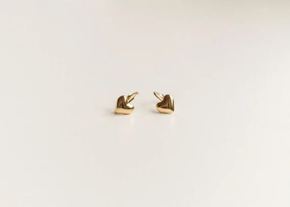 Love Heart Shape 14k Gold-filled Huggies - Gold Simple Earrings - Valentine's Gift - Minimal Love... | Etsy (US)