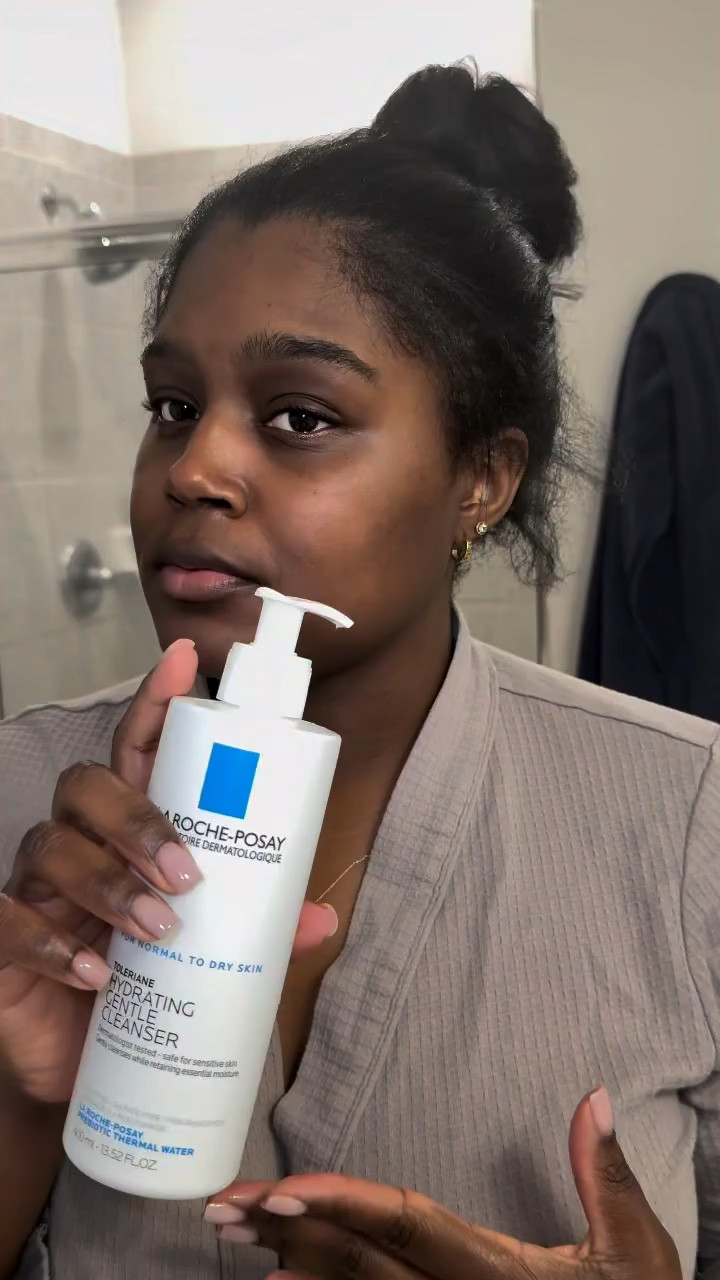 Morning skin care routine 🫧

#skincareroutine #glowingskincare #skingoals #skincare
