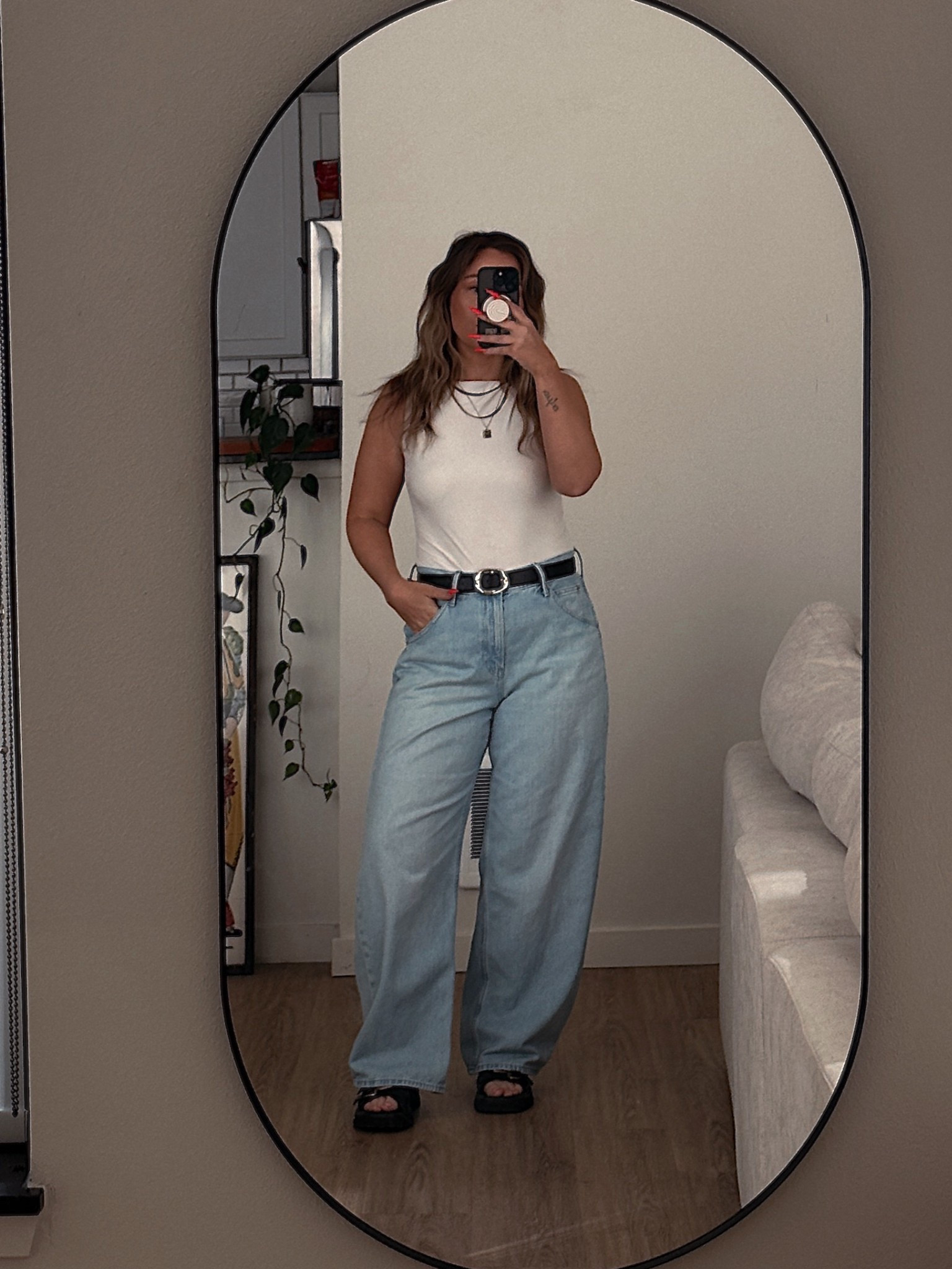 tank - abercrombie
jeans - uniqlo
belt and sandals - amazon