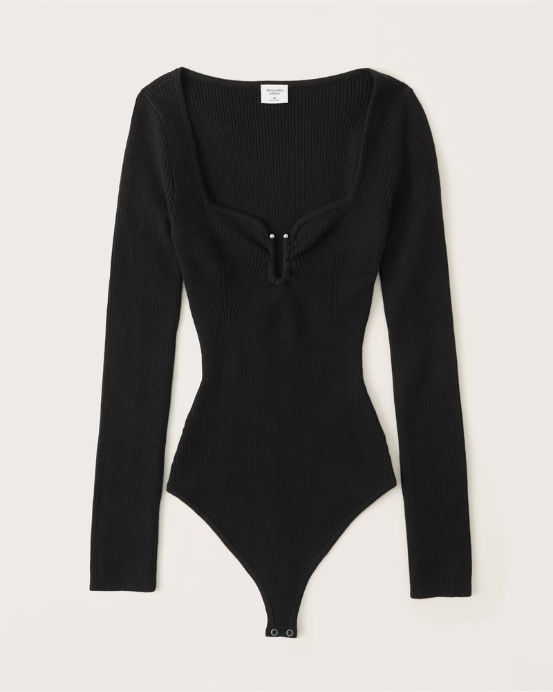 Long-Sleeve Sweetheart Hardware Bodysuit Black Bodysuit Black Top Spring Outfits  | Abercrombie & Fitch (US)
