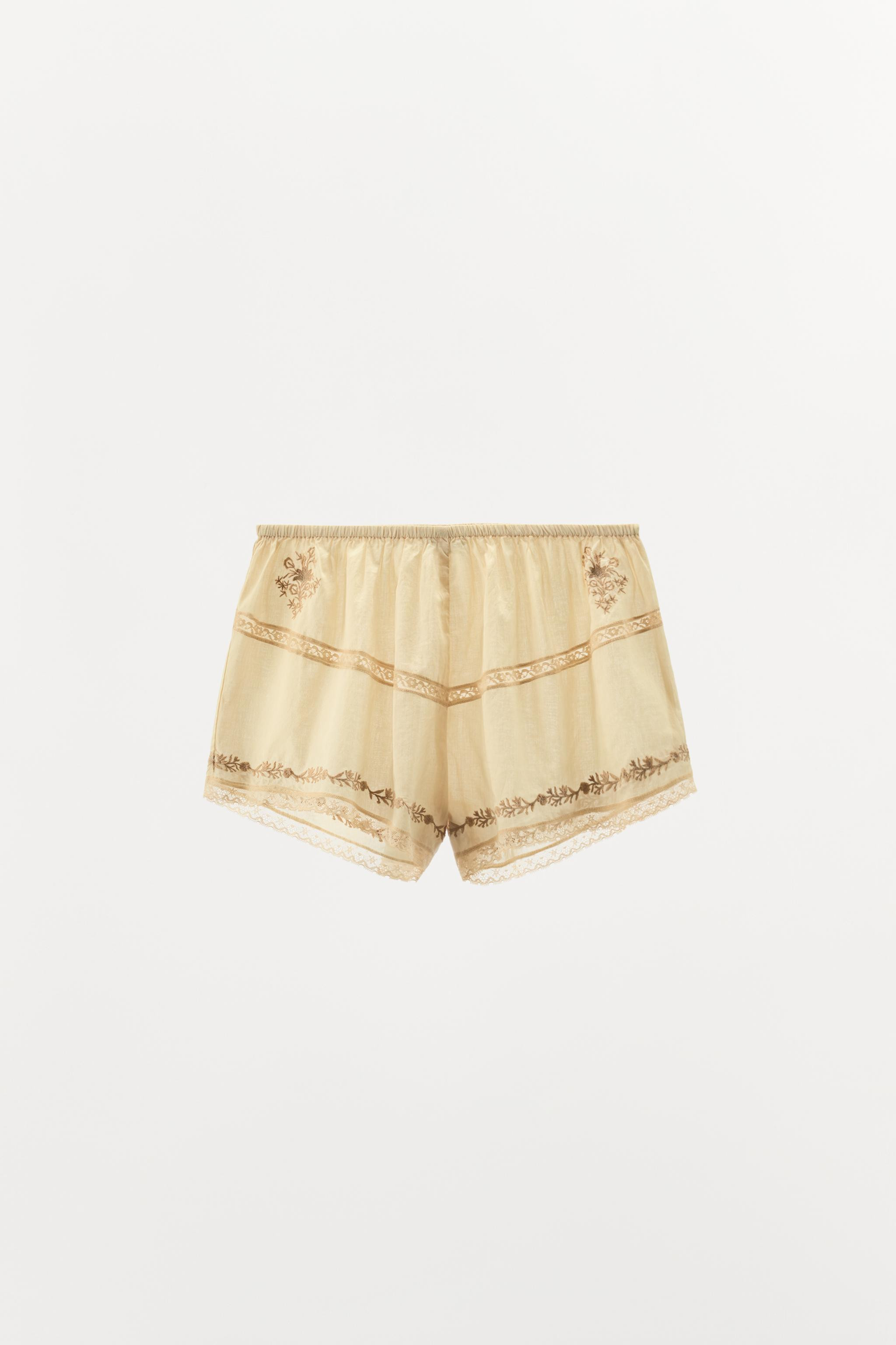 LIMITED EDITION FLORAL EMBROIDERY AND LACE SHORTS | Zara US