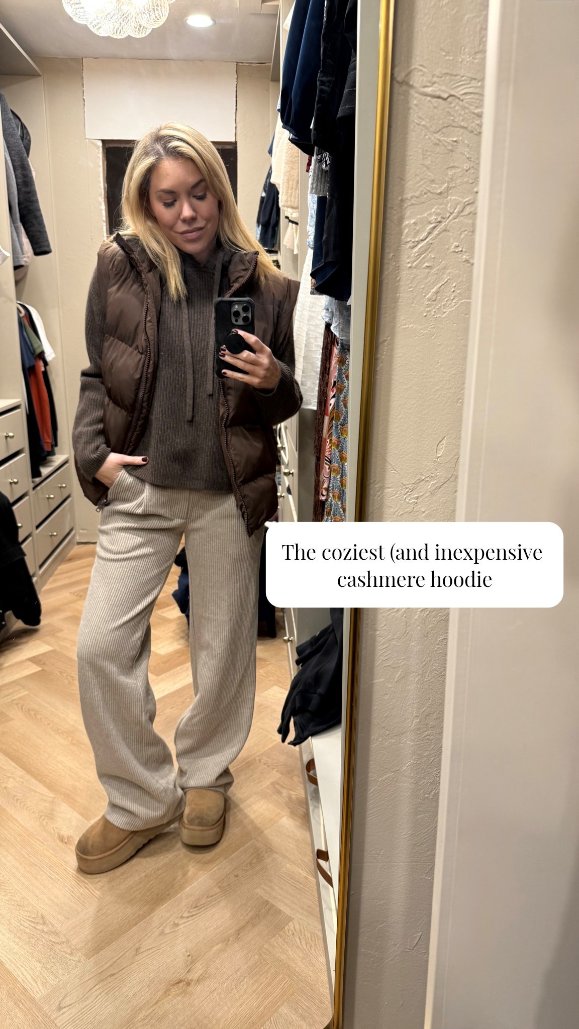 Weekend cozy outfit
(Love these Varley pants and they are almost sold out!)

Packed this for a girls lake tripp

#LTKootd #LTKdayinmylife #LTKgrwm