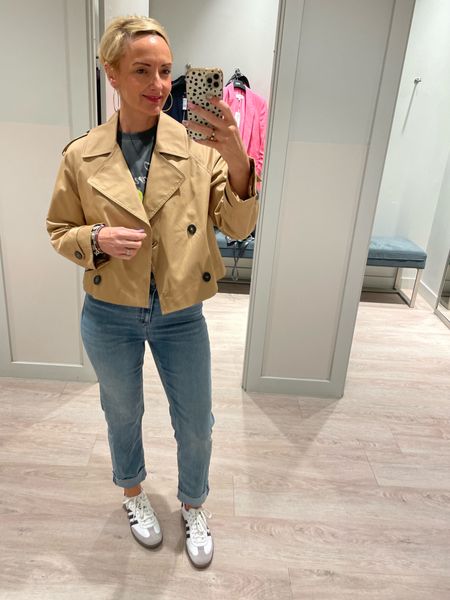Cropped trenches are a new key trend this spring! Great if you feel the classic is too long! This is a great spring jacket! 

#LTKstyletip #LTKplussize #LTKfindsunder100