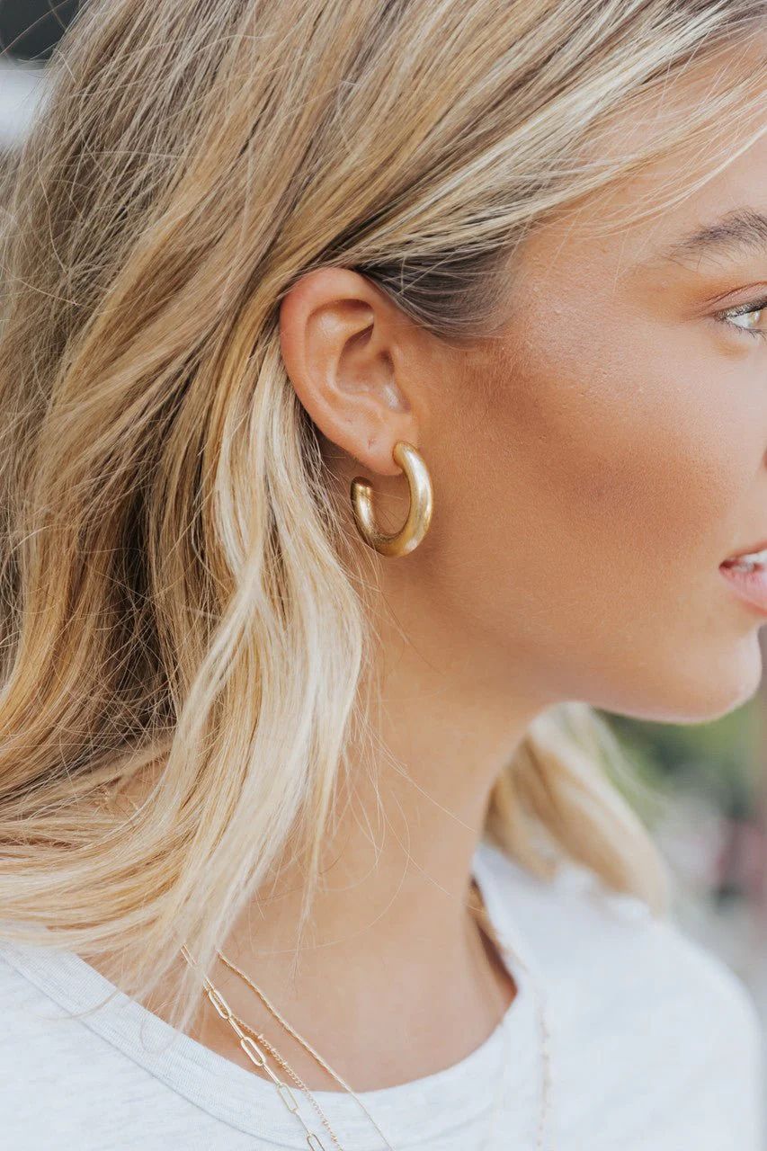 Bonnie Matte Gold Hoop Earring | Magnolia Boutique