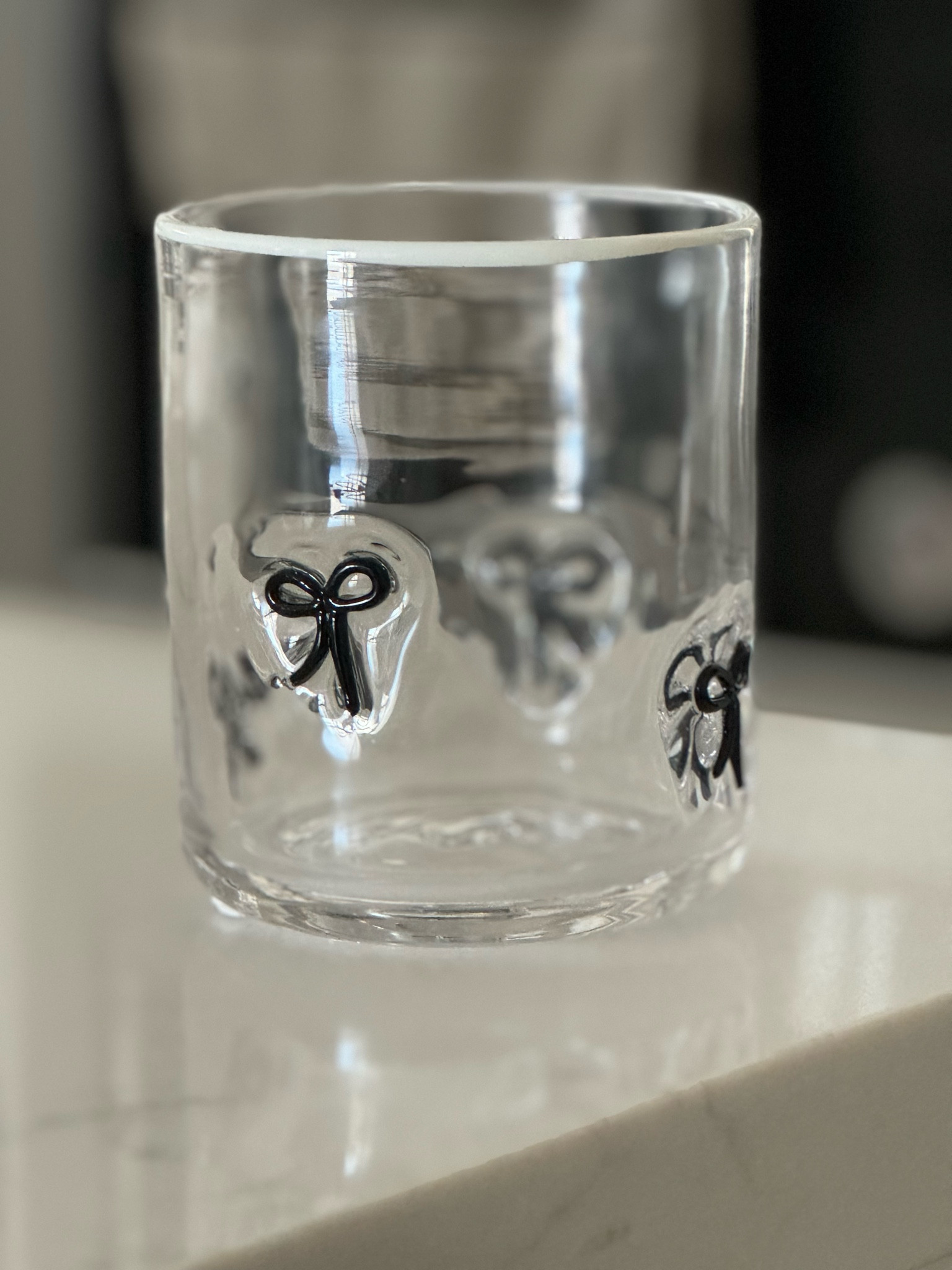 The CUTEST drinking glass! 🖤