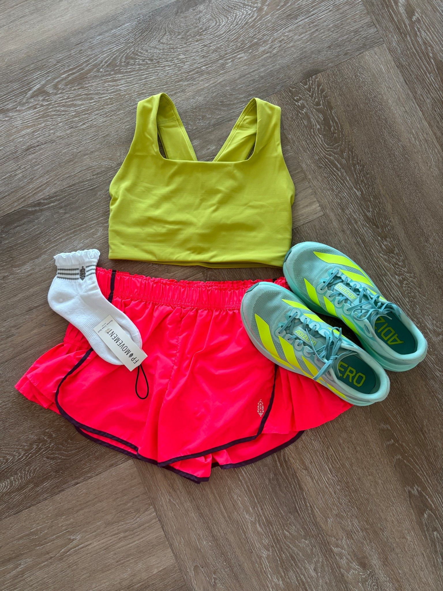 Today’s NYC Marathon training outfit! 

My shorts and shoes are sold out in my colors but other colors are available! Shorts run a bit big but are my fav!

Running outfit 
Athletic clothes
Running shorts
Running sports bra
Running bra
Running shoes 
Best shoes for running 
Running socks 
Ruffle socks 
Marathon training outfit
5k training 
10k training 
15k training 
Half marathon training

#LTKfitnessgoals #LTKdayinmylife #LTKootd