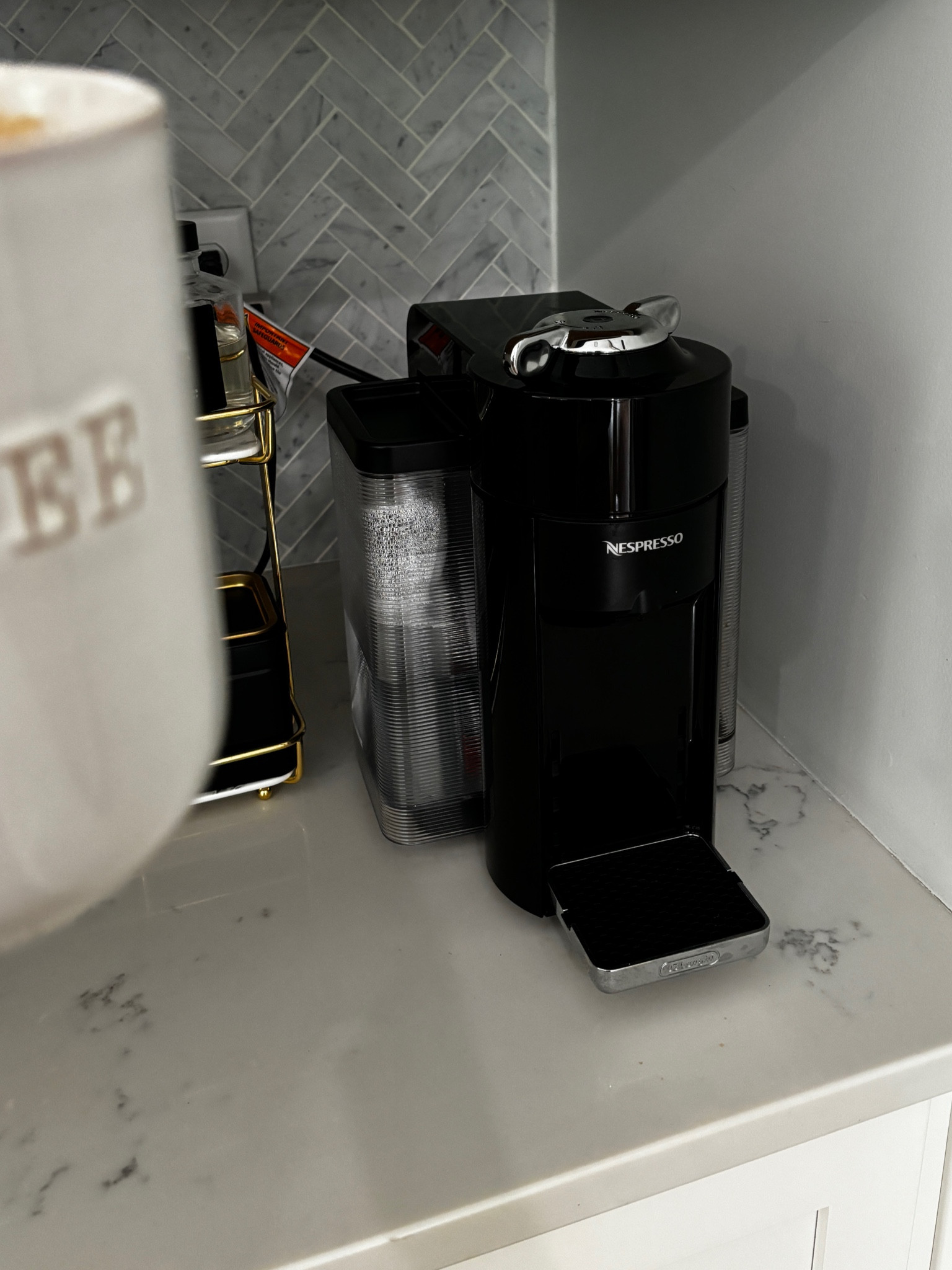 My nespresso machine is on SALE! Like major sale! Like less than $200 sale. Like $153.53 sale! 
Linking that and my favorite coffee flavor pods 


#LTKhome