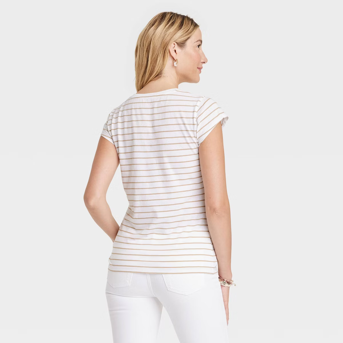 Women's Fitted Crew Short-Sleeve T-Shirt - Universal Thread™ | Target