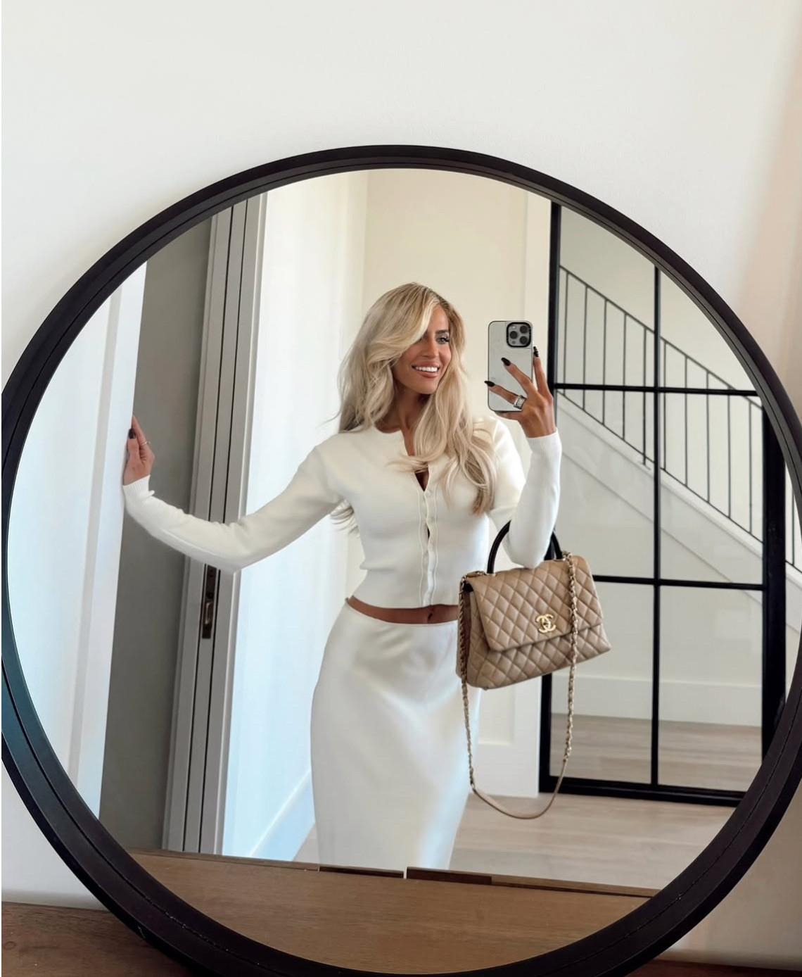An all-white outfit never goes out of style 🤍✨

Sharing one of my favorite everyday chic looks that's perfect for brunch, shopping, casual meetings, date nights, and everything in between. I love how effortless and elevated an all-white look feels, especially when paired with simple accessories and timeless staples you'll reach for again and again.

Linking everything so you can shop the full outfit!

#AllWhite #Monochromefits #LTKFashion #LTKStyle #OOTD #GRWM #CasualFit #LTKBeauty #FallFits #Accessories 

 
