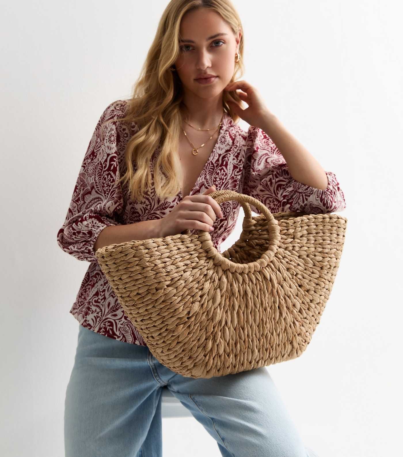 Tan Raffia Basket Bag
						
						Add to Saved Items
						Remove from Saved Items | New Look (UK)