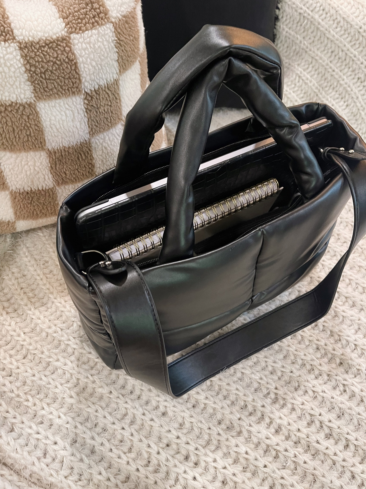 amazon puffer tote 🖤 my fav work bag or for on the go! 
puffer tote, black leather bag, black tote, travel tote, trendy bag, amazon travel

#LTKFind #LTKtravel #LTKunder50